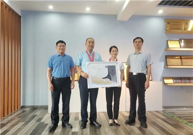 閩旋科技再獲國(guó)際發(fā)明獎(jiǎng)，泉州市總工會(huì)副主席陳坤生一行蒞臨指導(dǎo)和表彰